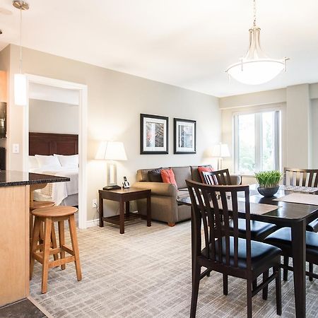 Canterra Suites Hotel Edmonton Kültér fotó