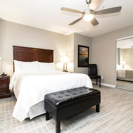 Canterra Suites Hotel Edmonton Kültér fotó