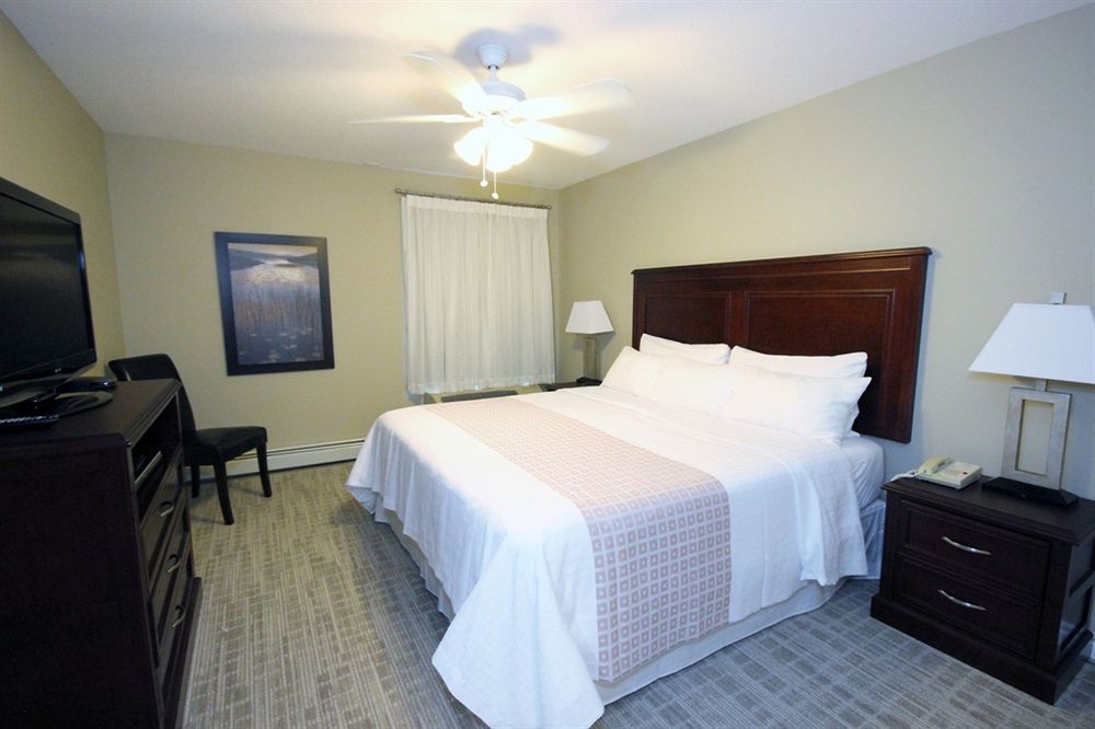 Canterra Suites Hotel Edmonton Kültér fotó