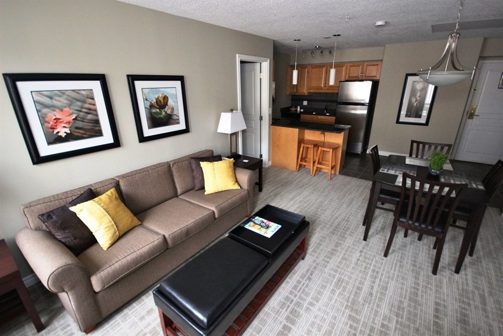 Canterra Suites Hotel Edmonton Kültér fotó