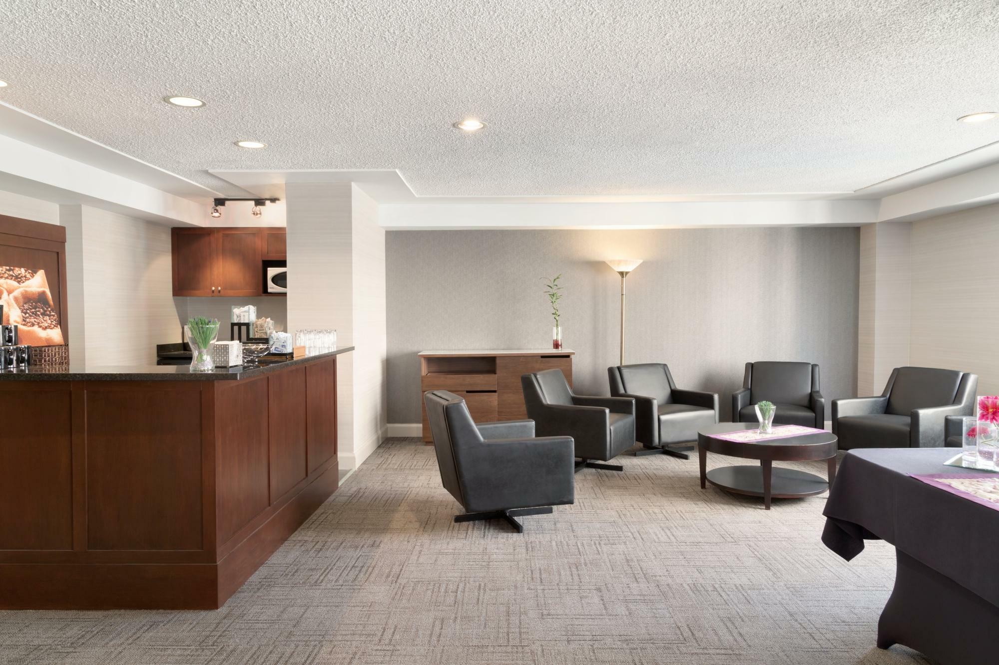 Canterra Suites Hotel Edmonton Kültér fotó